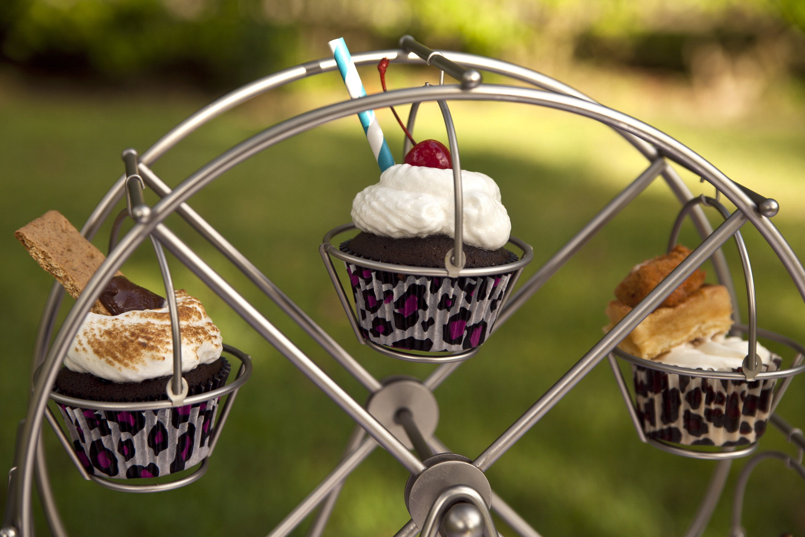 Sweetopia Desserts Cupcakes